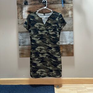 SHEIN camo t-shirt dress size M/6 NEW without tags, never worn!